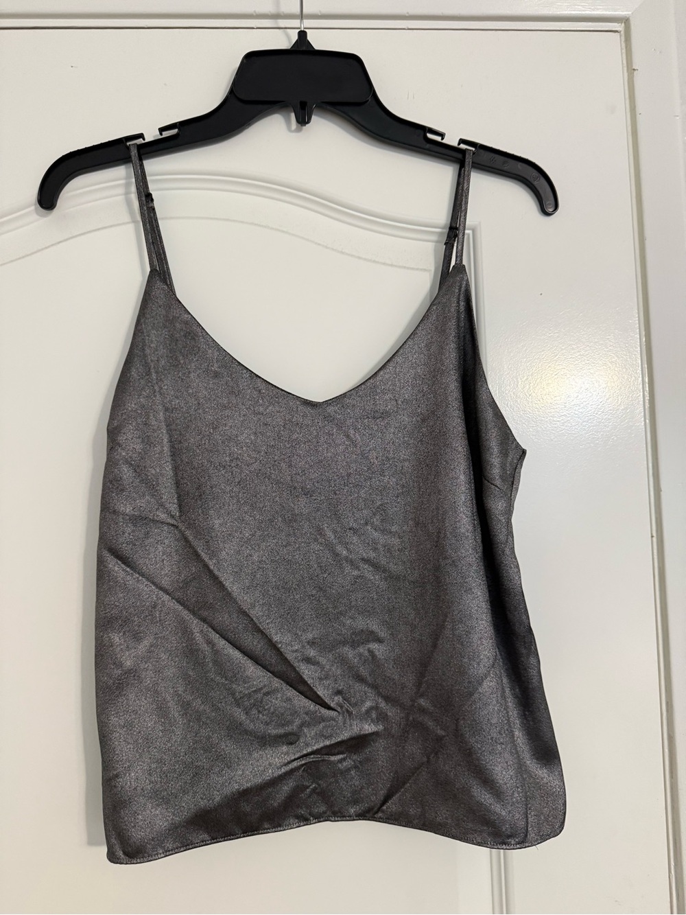 ⭐️ Steve Madden Shimmery Silver Satin V-Neck Cami - Picture 2 of 7